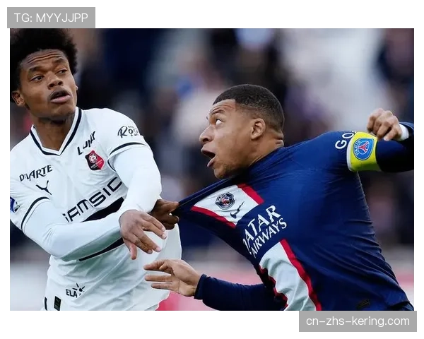 报告:法甲部分球场尺寸差异对客队战术执行造成的潜在影响